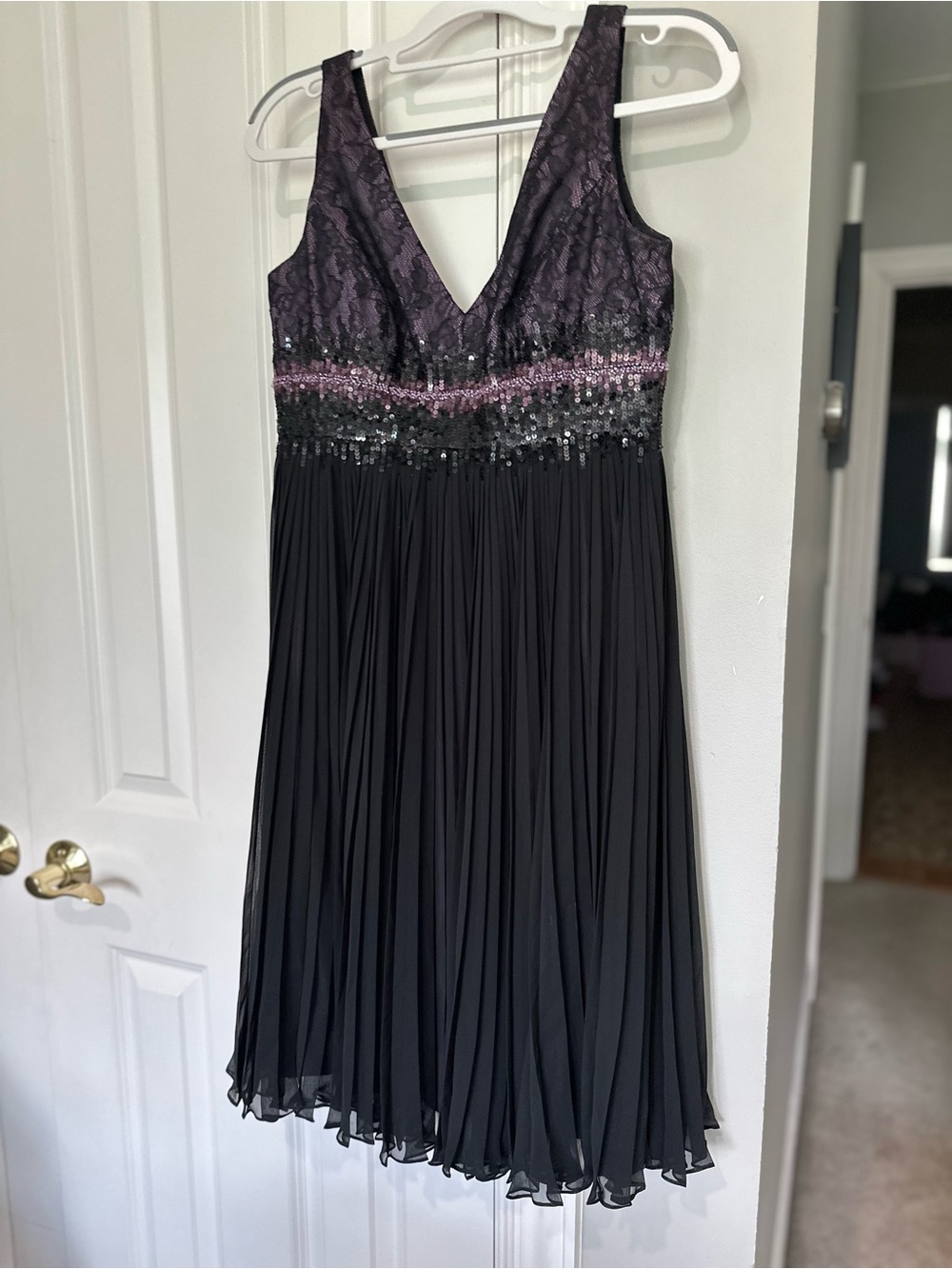 Carmen Marc Valvo Black and Purple V-Neck Sequin Midi Dress